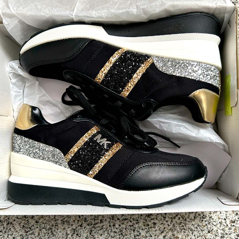 Michael Kors Mabel Lace-up Sneakers Size: 9.5